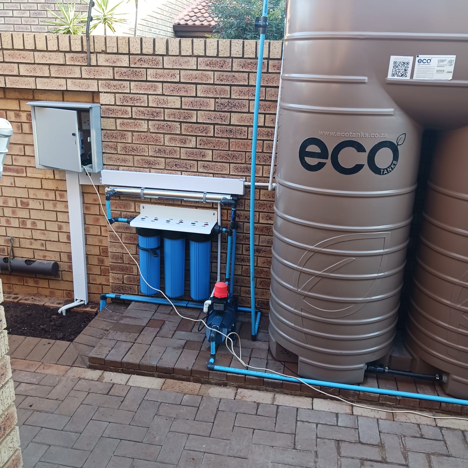 UV water purification system